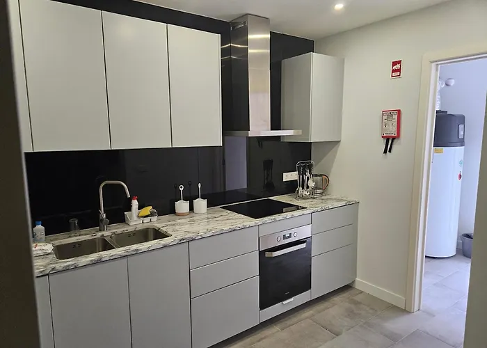 Bella Italia Coronel Miranda 酒店 蓬塔德尔加达