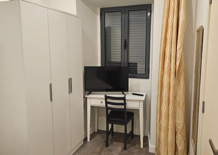 Bella Italia Coronel Miranda * 蓬塔德尔加达