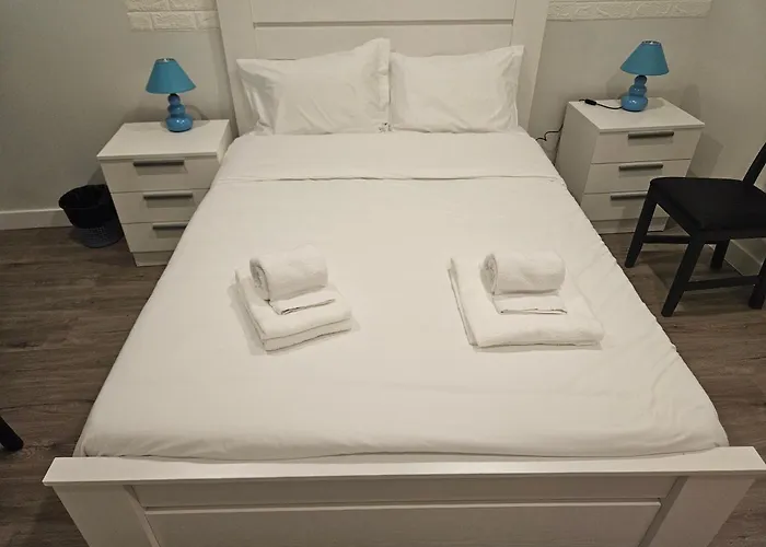 Bella Italia Coronel Miranda 蓬塔德尔加达