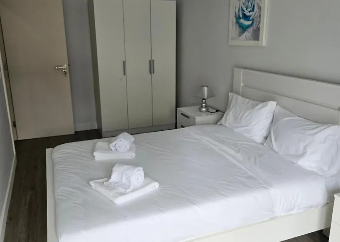 酒店 Bella Italia Coronel Miranda *