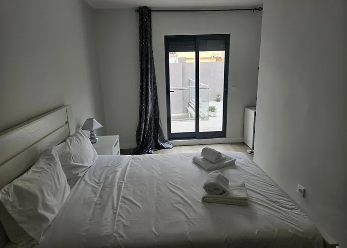 Bella Italia Coronel Miranda 酒店 蓬塔德尔加达