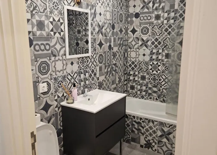 Bella Italia Coronel Miranda 酒店 蓬塔德尔加达