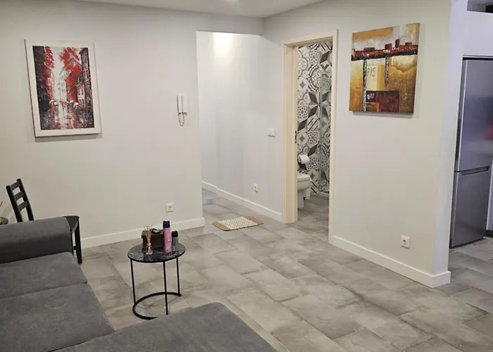 Bella Italia Coronel Miranda 蓬塔德尔加达