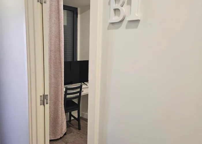 Bella Italia Coronel Miranda 酒店